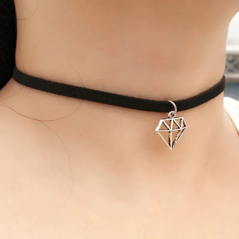 Dimensional Black Gothic Leather Punk Chain Bijoux Choker Velvet Triangle Collares Hot Necklace