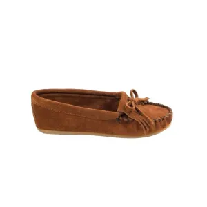Minnetonka Femenino Kilty Brown